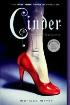 Cinder: The Lunar Ch…